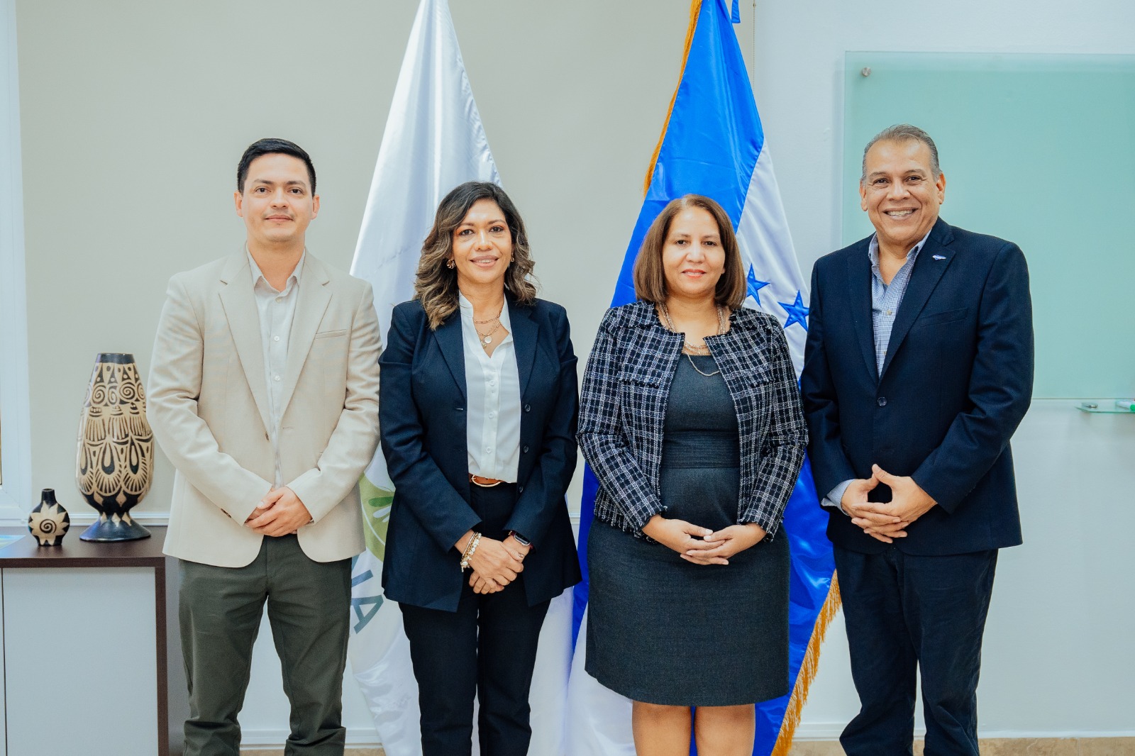 Noticia 19 Febrero, Encuentro Ministro SERNA Representantes FAO